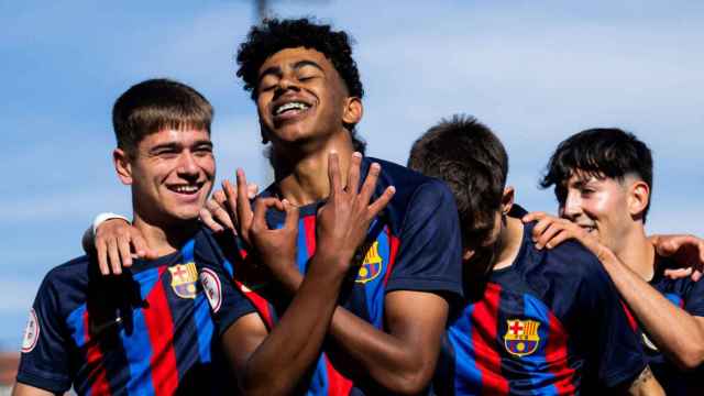 Lamine Yamal festeja un gol con el Juvenil del Barça / FCB