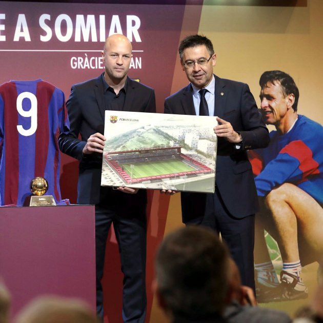 Jordi Cruyff y Josep Maria Bartomeu en la presentación del estadio Johan Cruyff / EFE