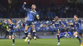 El Nápoles, celebrando el gol de Insigne, en el partido de vuelta contra el Barça / EFE