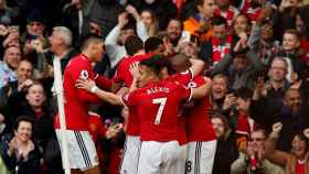 El Manchester United celebrando un gol en Old Trafford / EFE