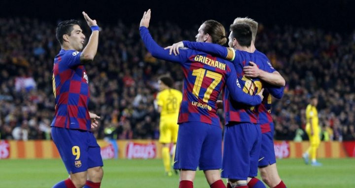 El Barça celebra su pase a octavos como primero de grupo/ FCB
