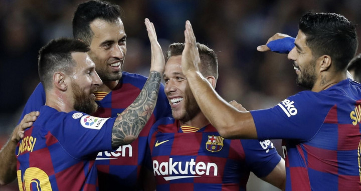 Una foto de los jugadores del Barça celebrando el tanto de Arthur / FCB