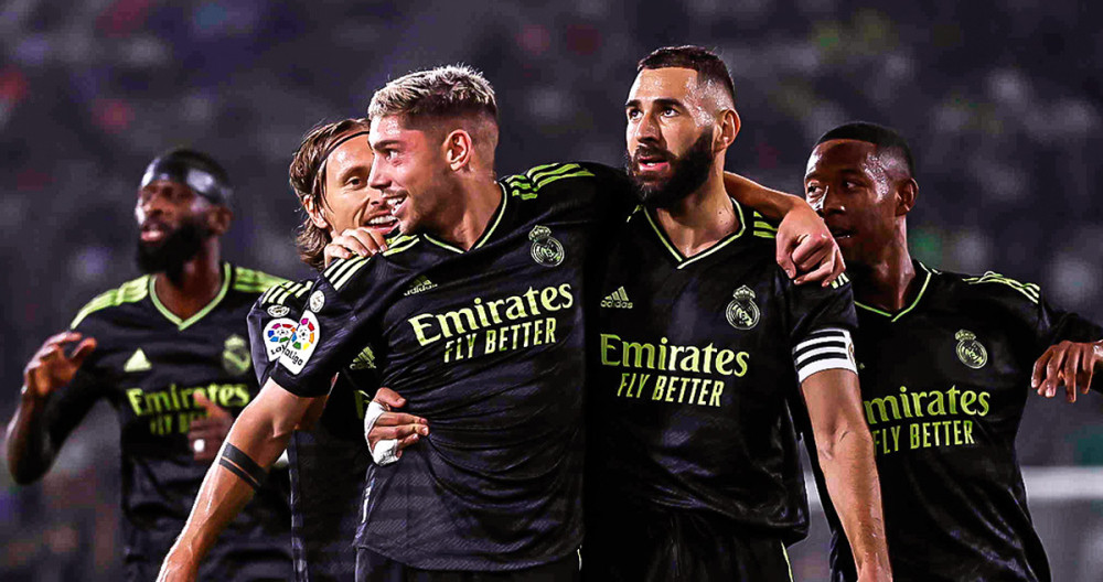 Los jugadores del Real Madrid celebran la victoria contra el Elche / REAL MADRID