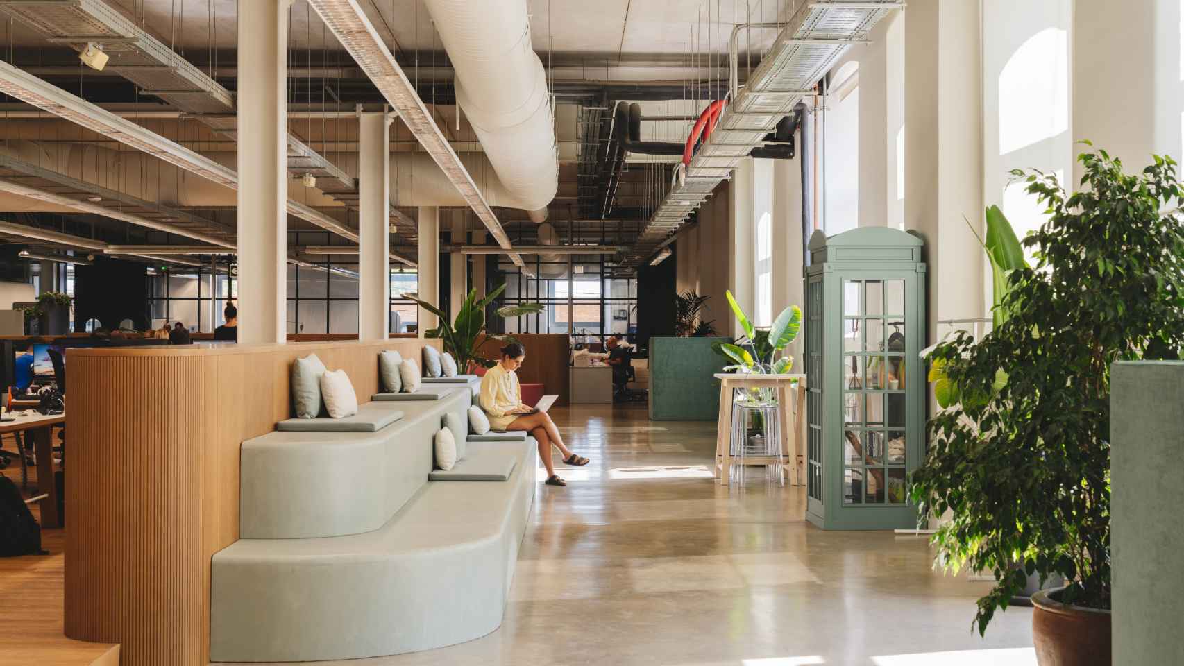 TOUS ha convertido los espacios de trabajo en ambientes que inspiran creatividad / Crédito Foto: Enric Badrinas-Elisava