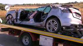 El coche accidentado en Balaguer, donde han muerto tres personas