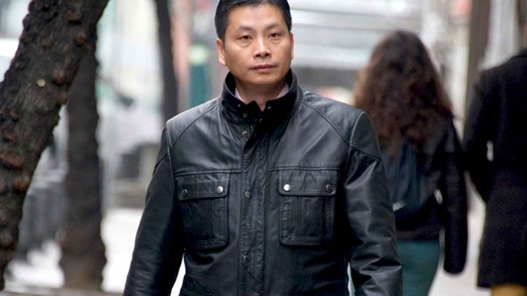 El empresario chino Gao Ping en una imagen de archivo en la entrada de la Audiencia Nacional / EFE