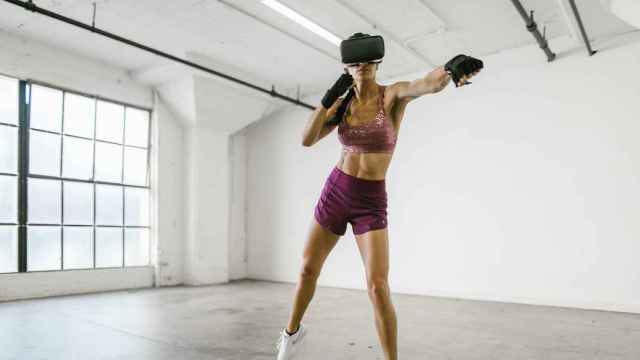 Entrenamiento de boxeo con gafas de realidad virtual / PEXELS