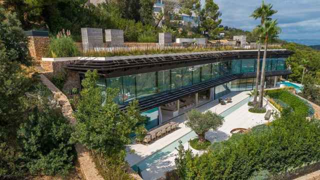 El exterior de la villa más cara de España, en las afueras de Palma de Mallorca / JOHN TAYLOR