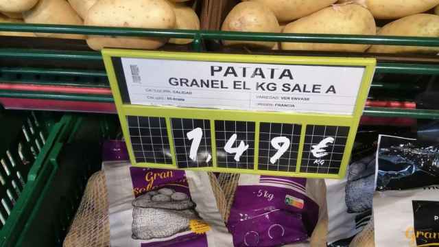 Imagen de un letrero de precio de las patatas / EP