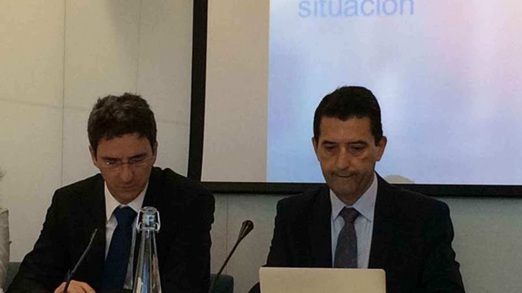 Jorge Sicilia (I) y Rafael Doménech, del servicio de estudios del BBVA.