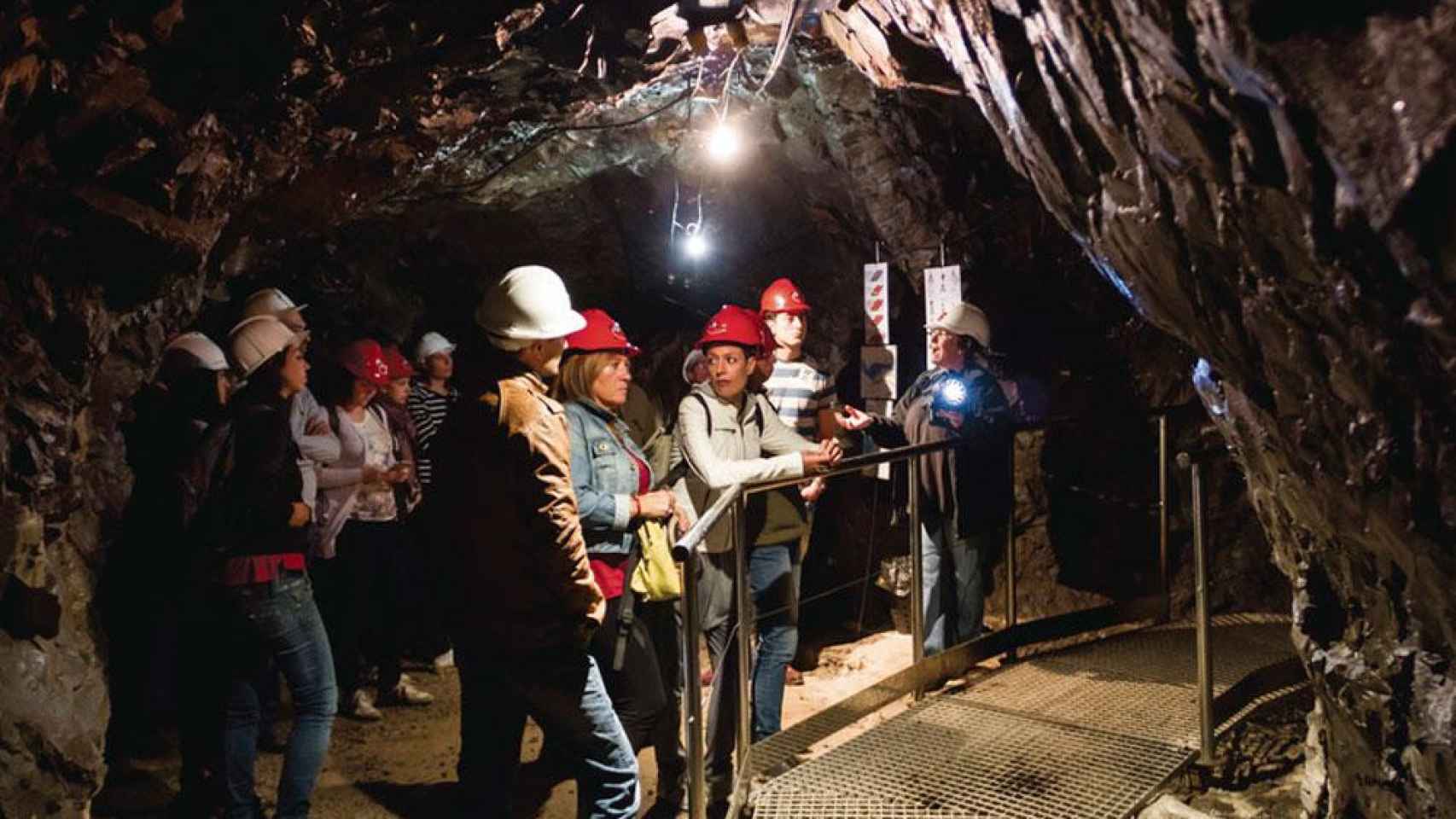 Visita a una de las minas abiertas al turismo en Cataluña / GENERALITAT DE CATALUNYA