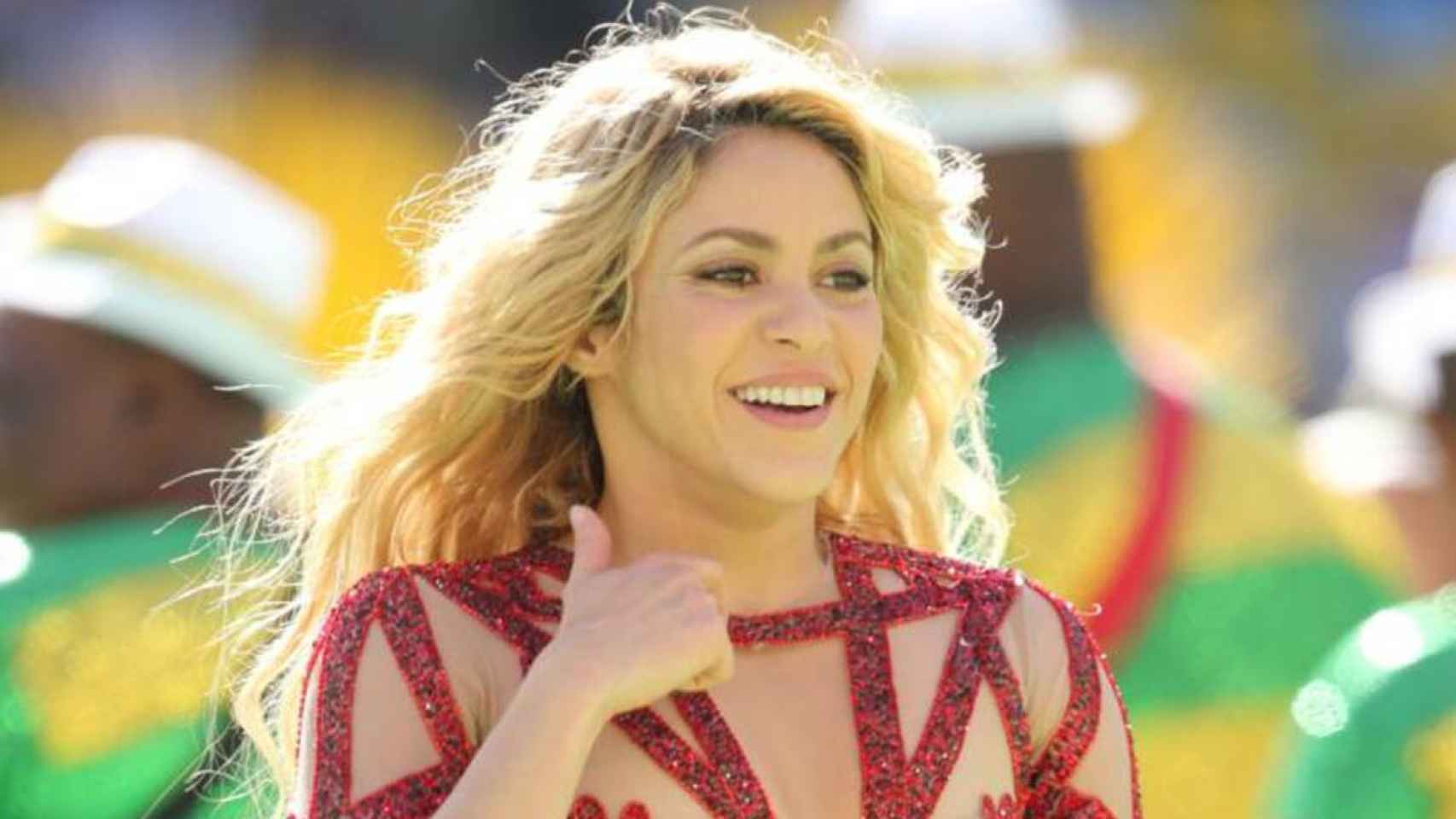 Shakira sorprende con un nuevo look