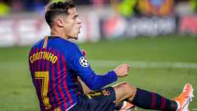 Philippe Coutinho en un duelo con el Barça / EFE