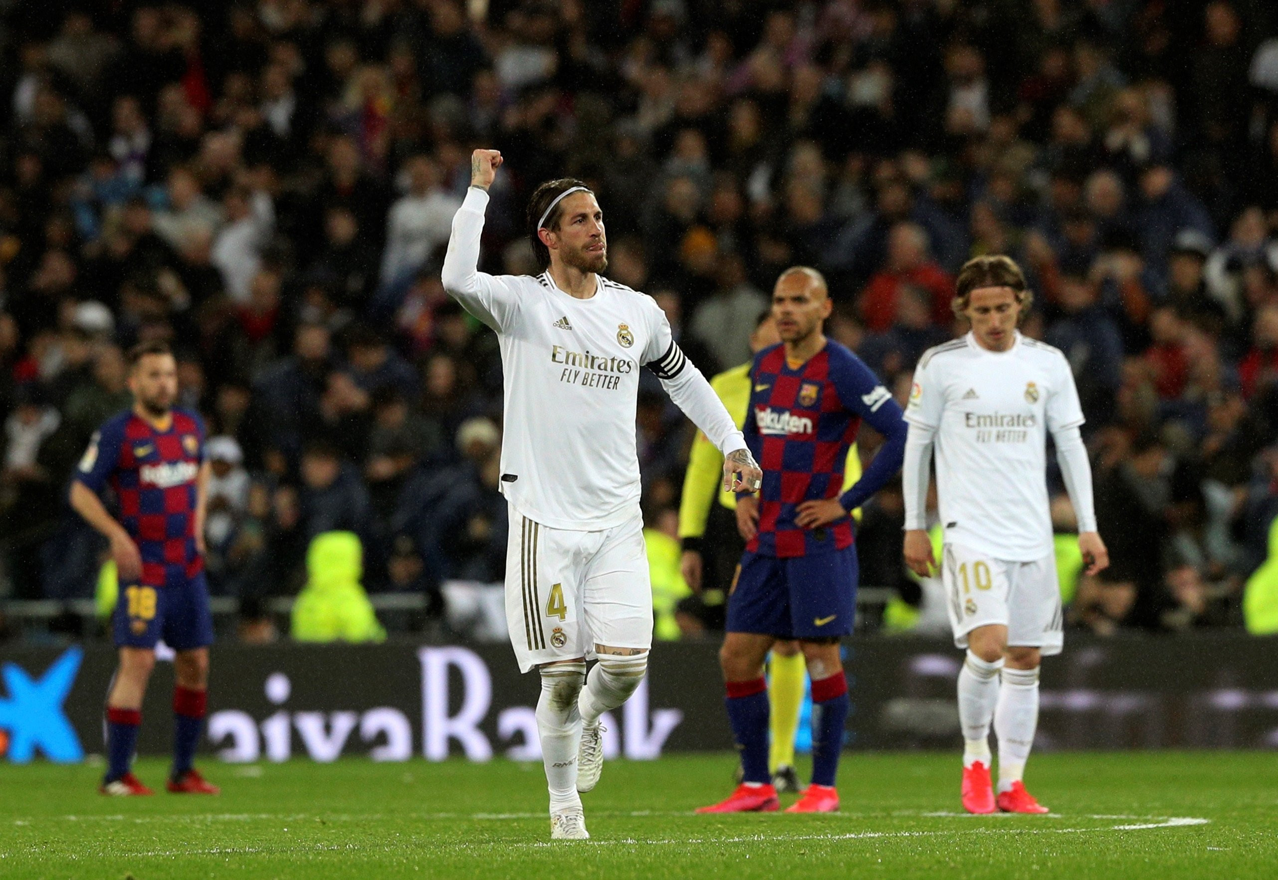 Sergio Ramos al final del encuentro entre Real Madrid y Barça / EFE