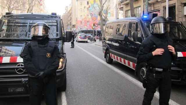 Agentes de la Brigada Móvil de los Mossos d'Esquadra, en un dispositivo anterior / EP