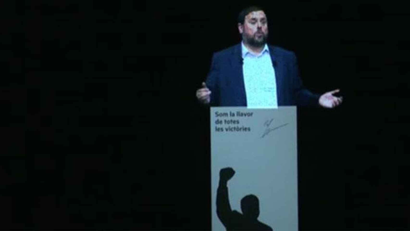 El holograma de Oriol Junqueras durante su conferencia política en Barcelona
