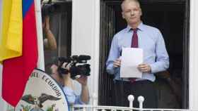 Julian Assange en la Embajada de Ecuador en julio de 2012