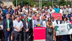 Alcaldes y concejales del PSC se concentran en Tarragona contra las amenazas por el 1-O
