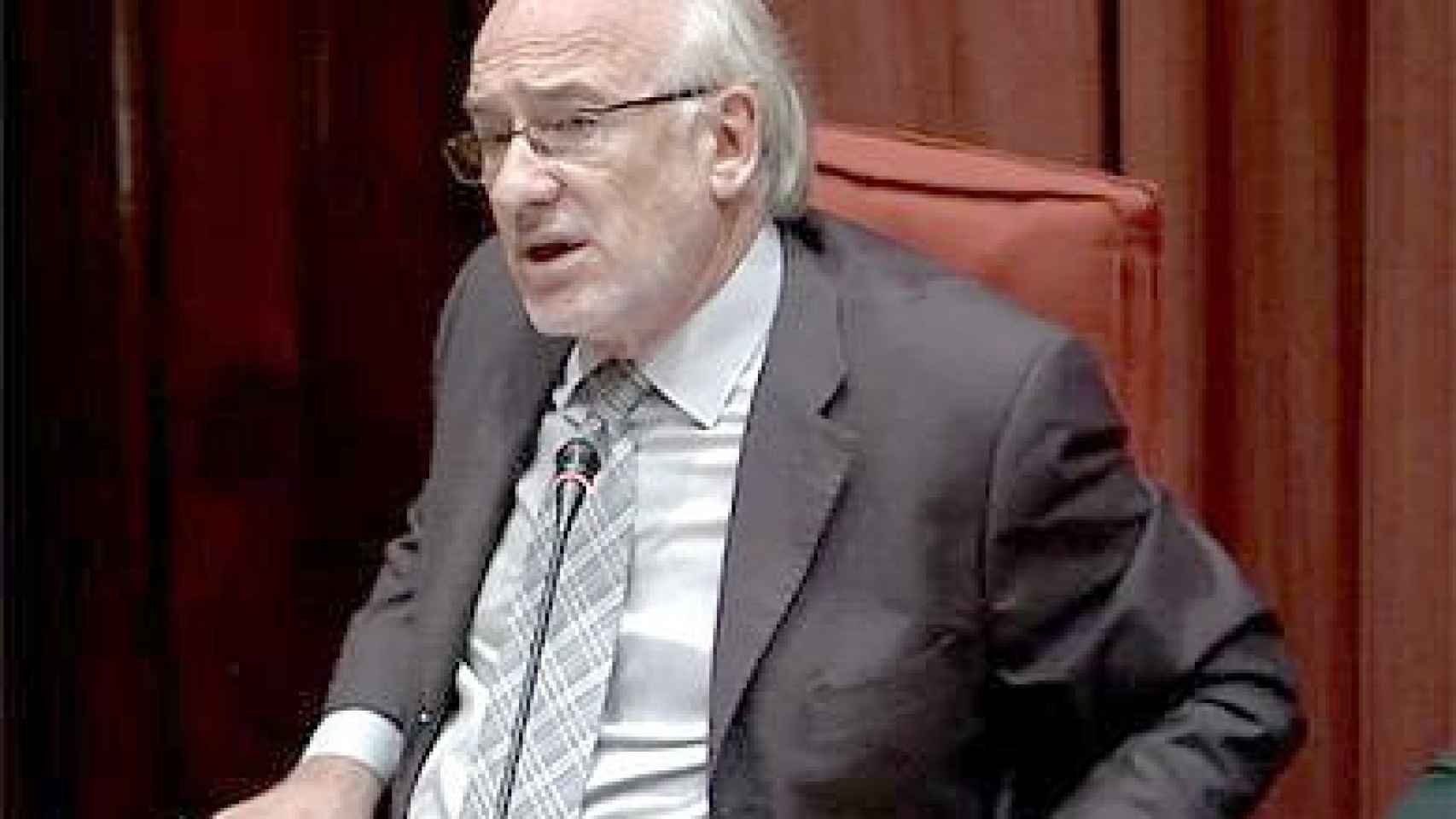 El expresidente de Caixa Girona Arcadi Calzada durante su comparecencia en el Parlament