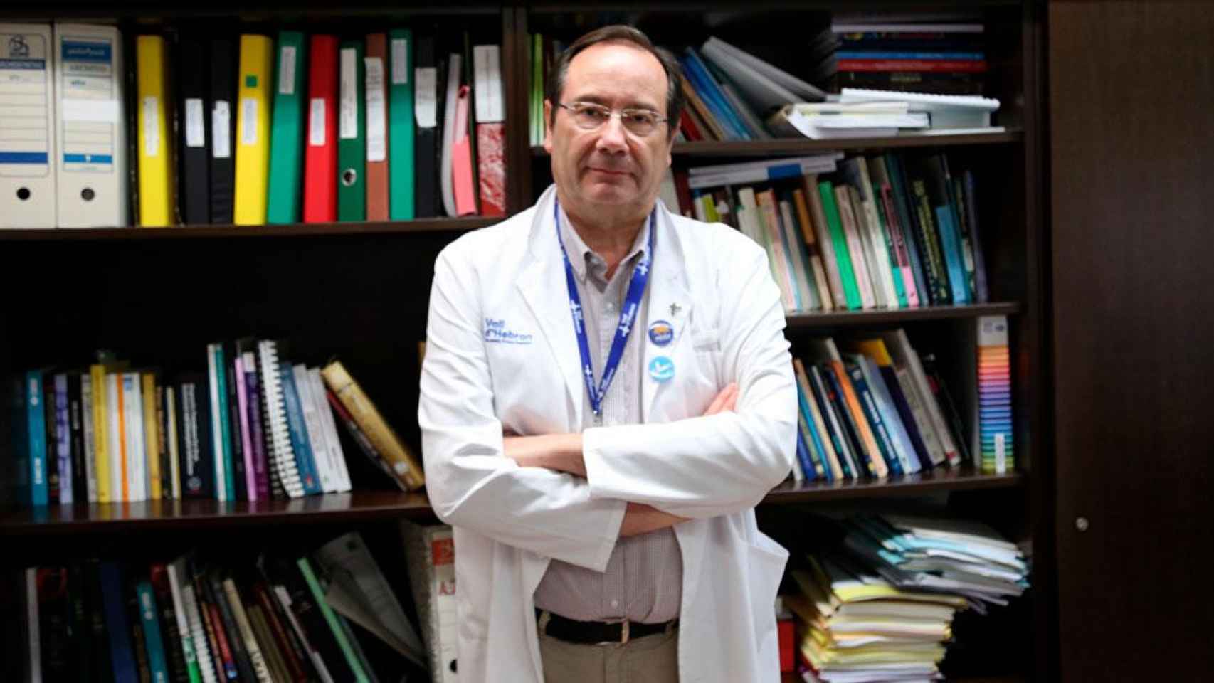 El jefe del Servicio de Microbiología del Hospital Vall d'Hebron de Barcelona, Tomàs Pumarola, que prevé que los síntomas de la variante ómicron podrían ser “más leves” que los de otras cepas / EP