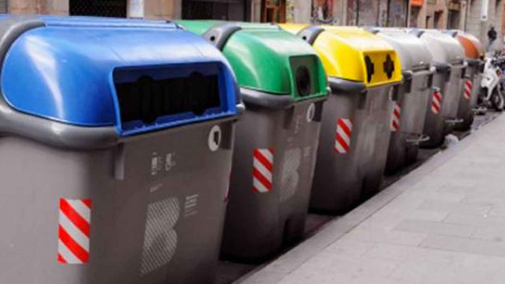 Contenedores de reciclaje en Barcelona / AMB