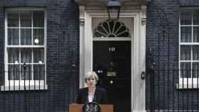 La primera ministra británica, Theresa May, comparece tras el atentado de Manchester / EFE