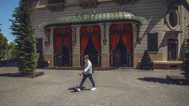 Uno de los hoteles de Barcelona cerrado durante la reclusión por coronavirus / EUROPA PRESS