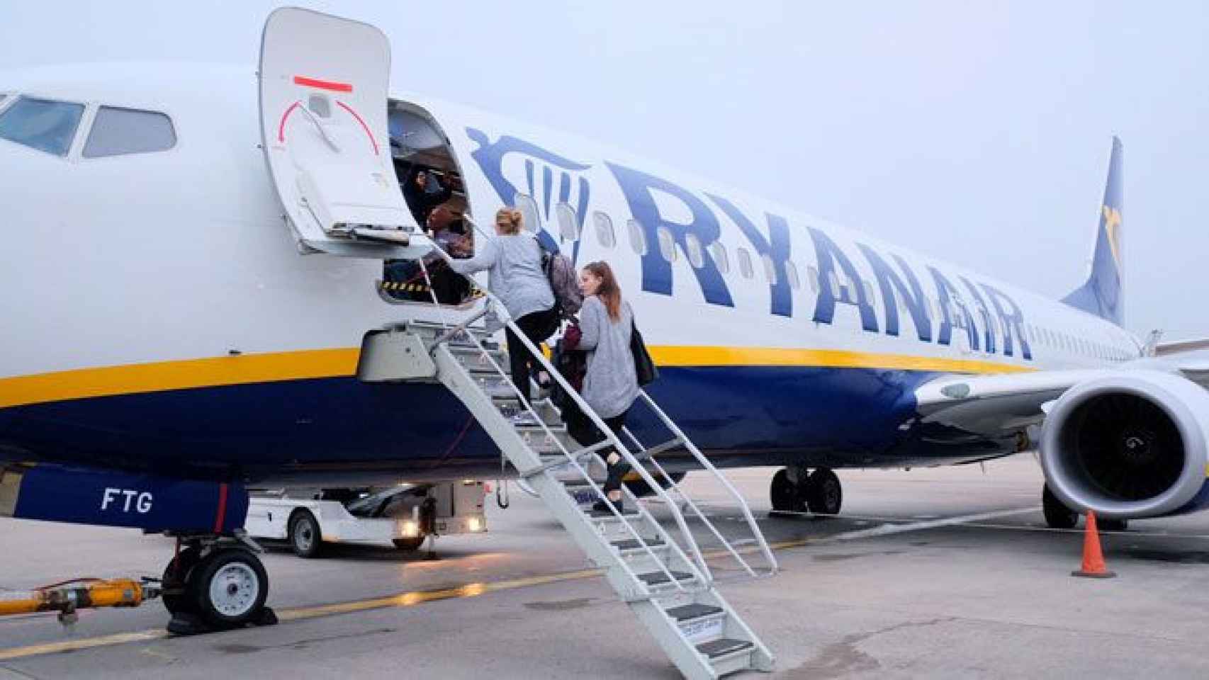 Pasajeros embarcando en un vuelo de Ryanair / CG