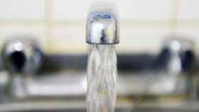Consumo de agua en el hogar / EFE