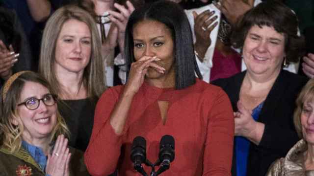 Michelle Obama, emocionada durante su discurso de despedida / EFE