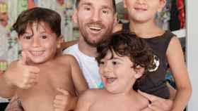 Leo Messi con sus tres hijos