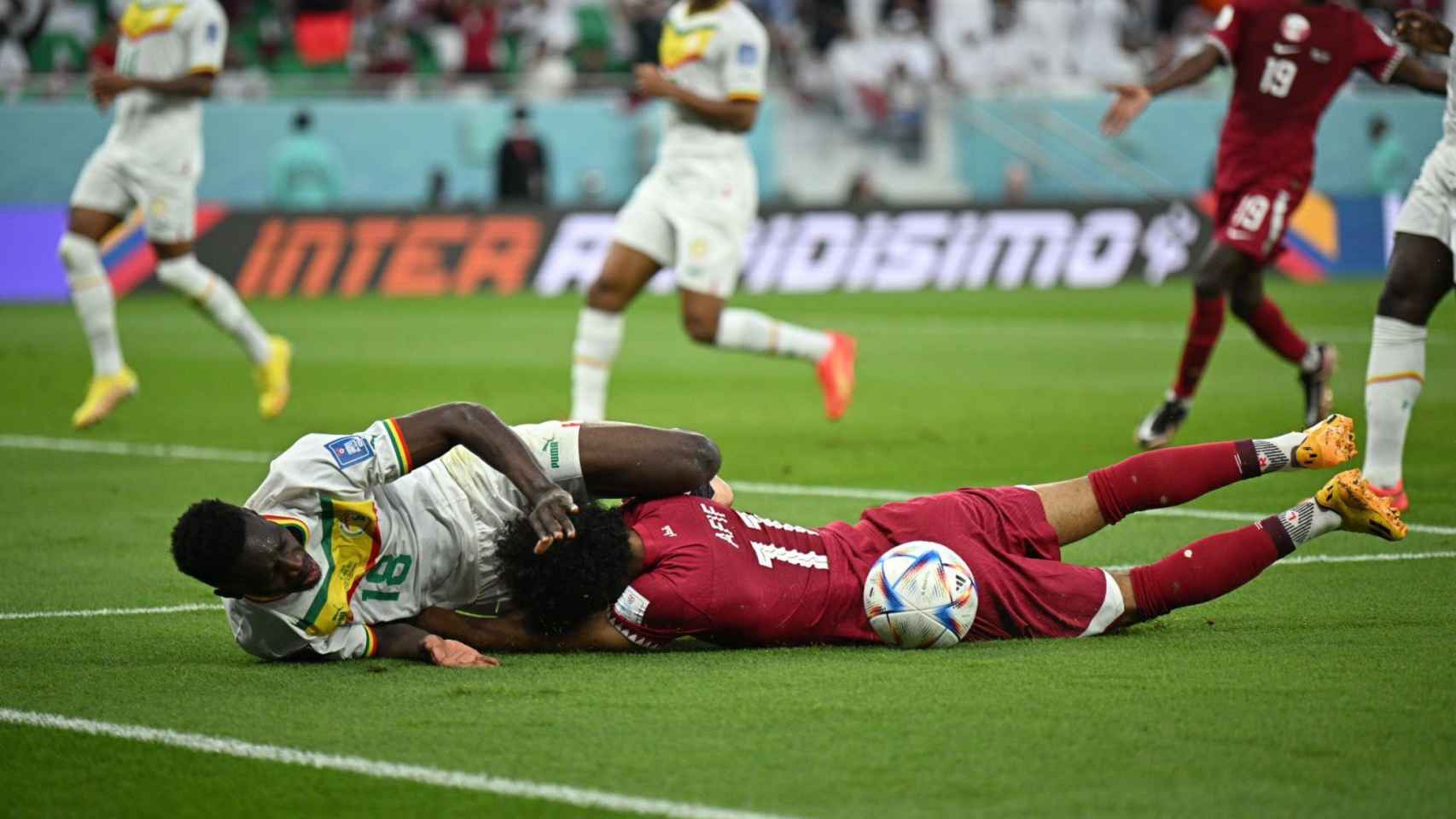 Qatar pierde su segundo partido en el Mundial / REDES
