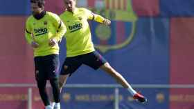 Messi durante un entrenamiento con el Barça / EFE