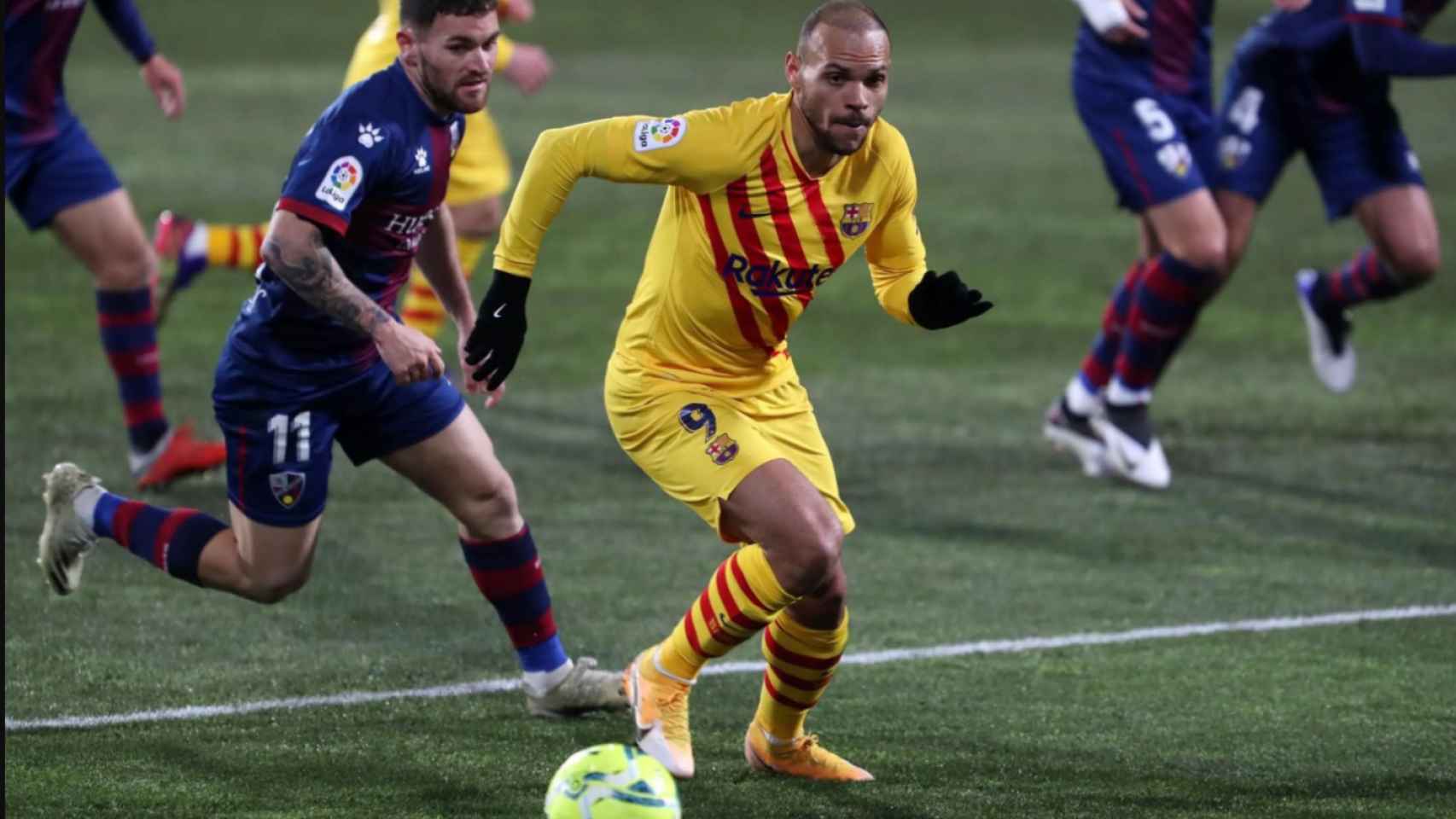 Braithwaite jugando con el Barça contra el Huesca / FC Barcelona