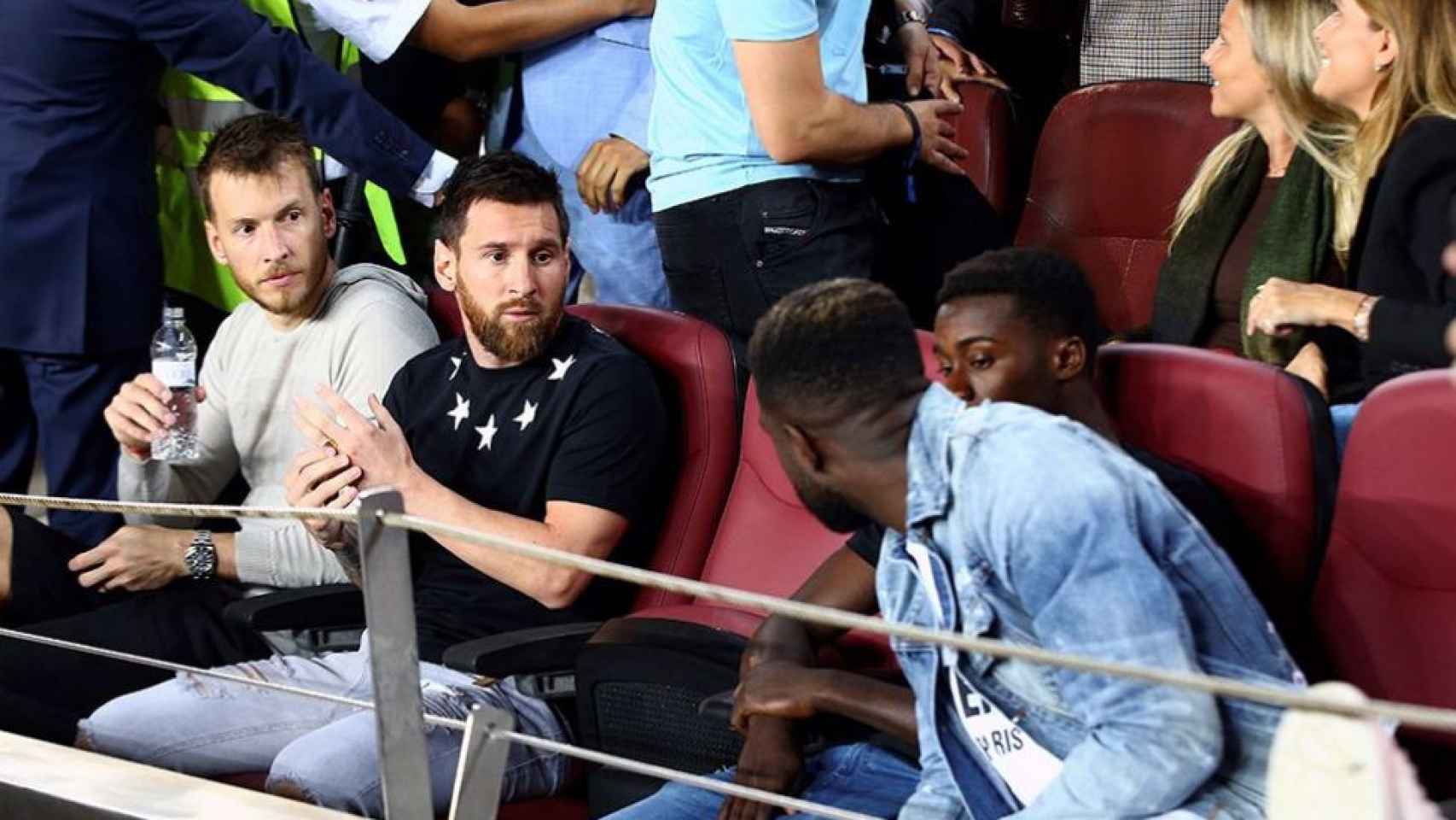 Leo Messi con Neto, Wagué y Umtiti en el partido contra el Valencia / EFE