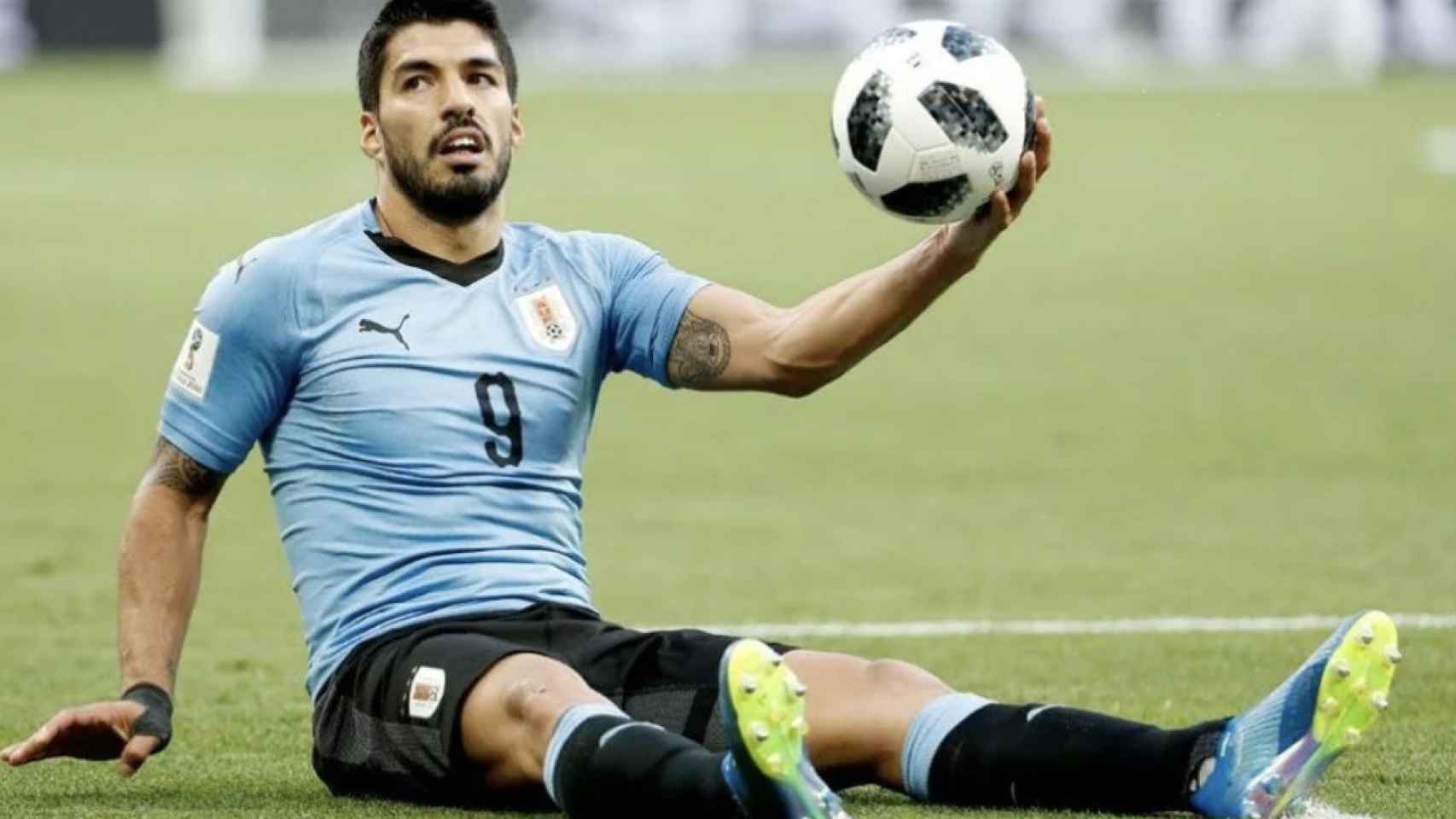 Una foto de Luis Suárez durante un partido con Uruguay / Twitter