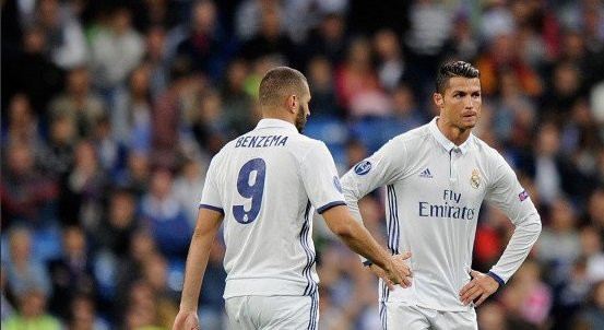 La marcha de Cristiano Ronaldo puede beneficiar a Karim Benzema / EFE