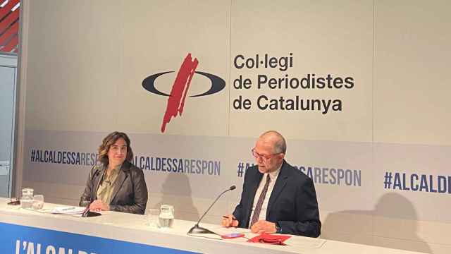 La alcaldesa de Barcelona Ada Colau en el Colegio de Periodistas de Cataluña / CG