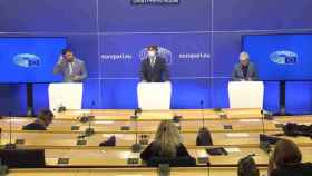 Carles Puigdemont, Toni Comín y Clara Ponsatí en el Parlamento Europeo / EP