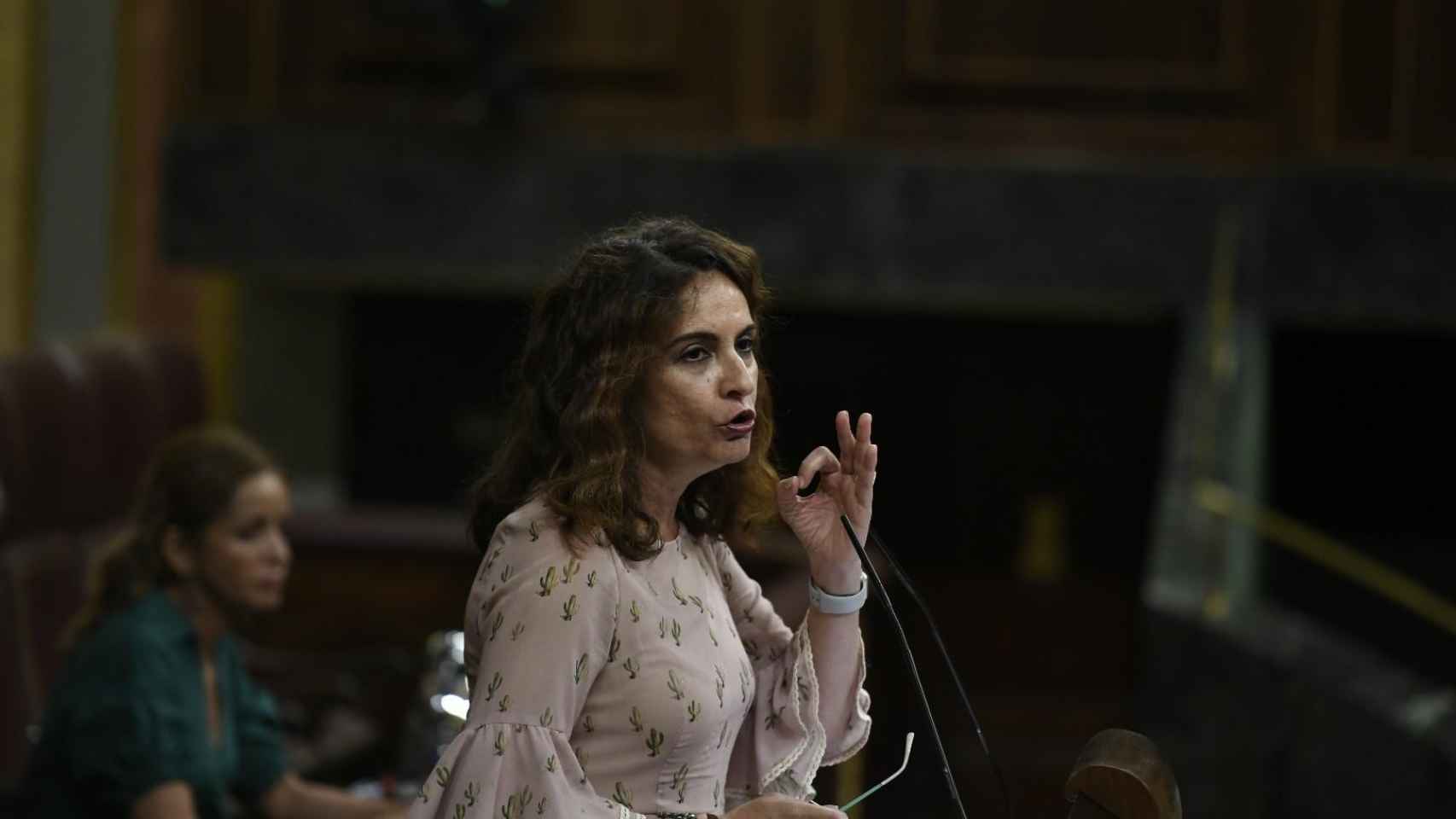 La ministra de Hacienda, María Jesús Montero, cuantifica en 1.000 millones menos la recaudación sin impuesto a la generación