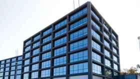Uno de los cuatro edificios de oficinas con los que cuenta el complejo Can Ametller en Sant Cugat (Barcelona) / CG