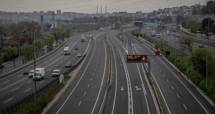 Una de las autopistas de Cataluña que dan acceso a Barcelona / EUROPA PRESS