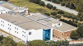 Instalaciones fabriles de Laboratorios Serra Pamies en Reus / CG