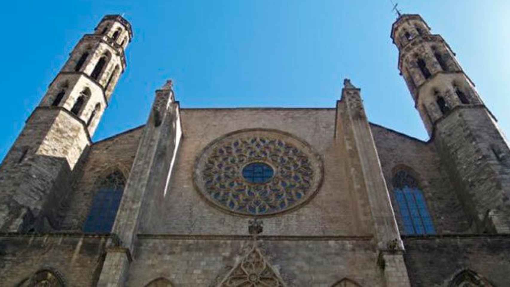 Fachada de la basílica de Santa María del Mar, cuya construcción recrea la novela 'La catedral del mar'.