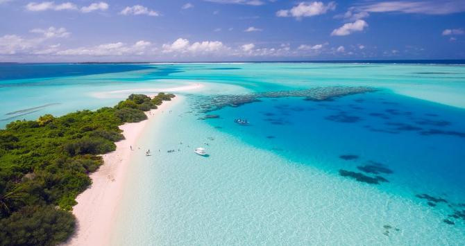Vista aérea de la playa de las Maldivas / PIXABAY