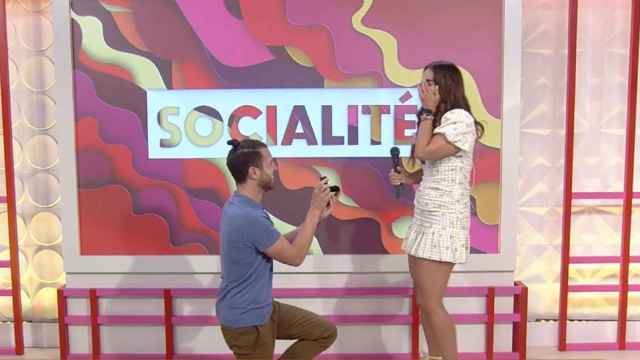 Álvaro Seguro le pide matrimonio a Arabella Otero en 'Socialité' /TELECINCO