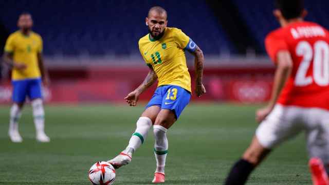 Dani Alves en un partido de la selección olímpica de Brasil durante los Juegos de Tokyo / EFE