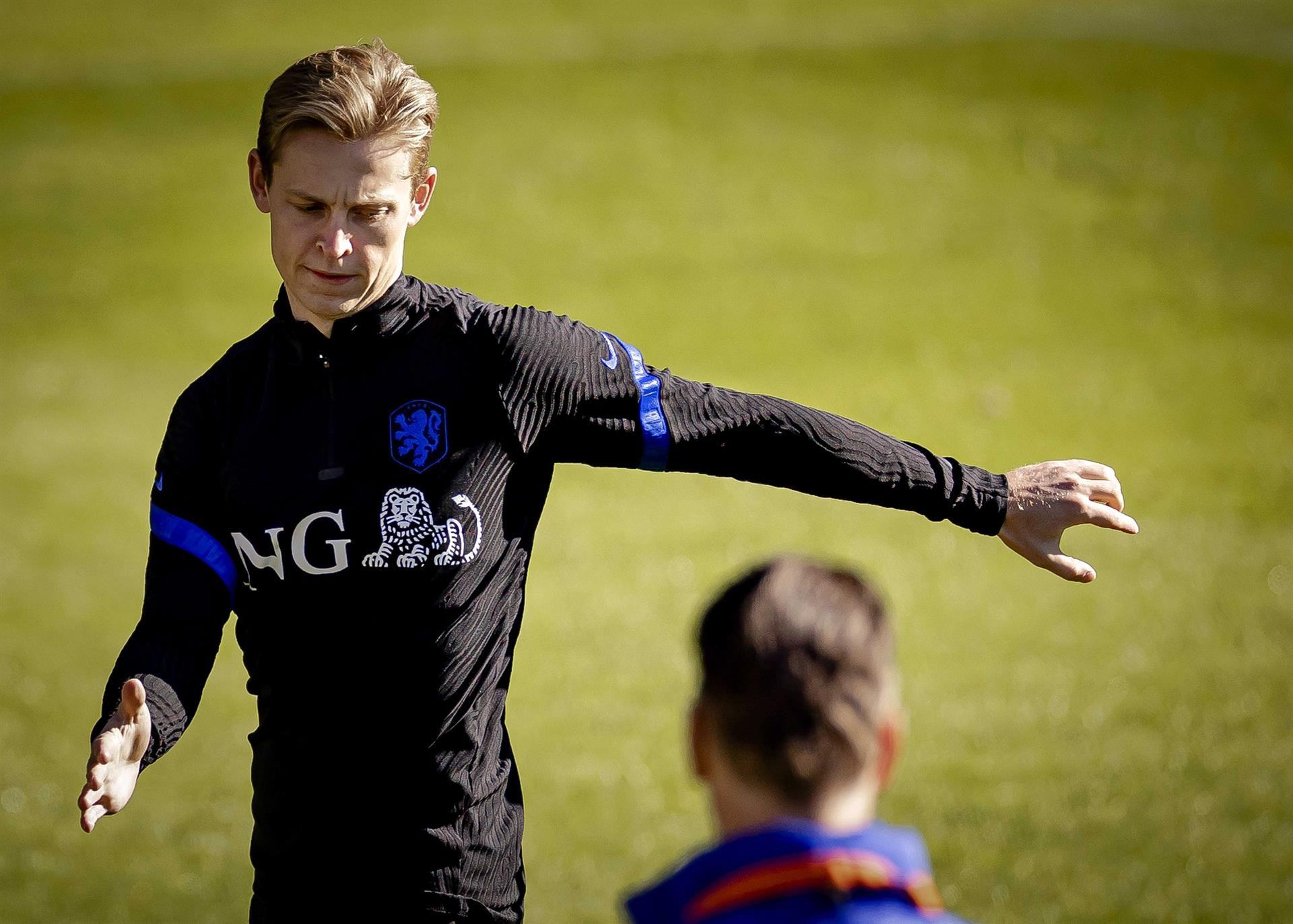 Frenki de Jong en un entrenamiento con la selección holandesa/EFE