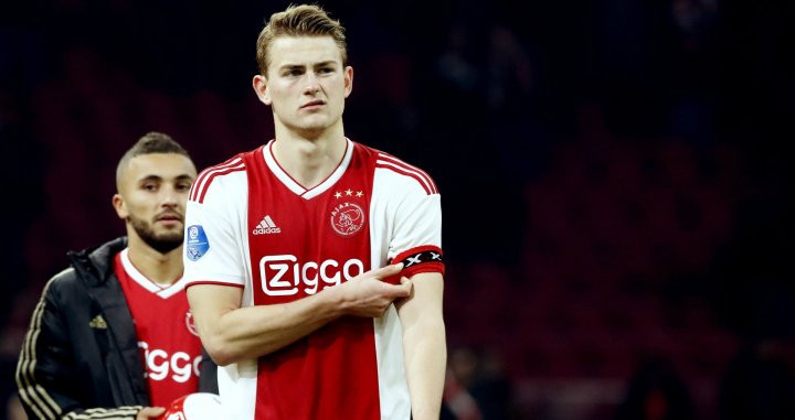 De Ligt en un partido con el Ajax de Ámsterdam / EFE