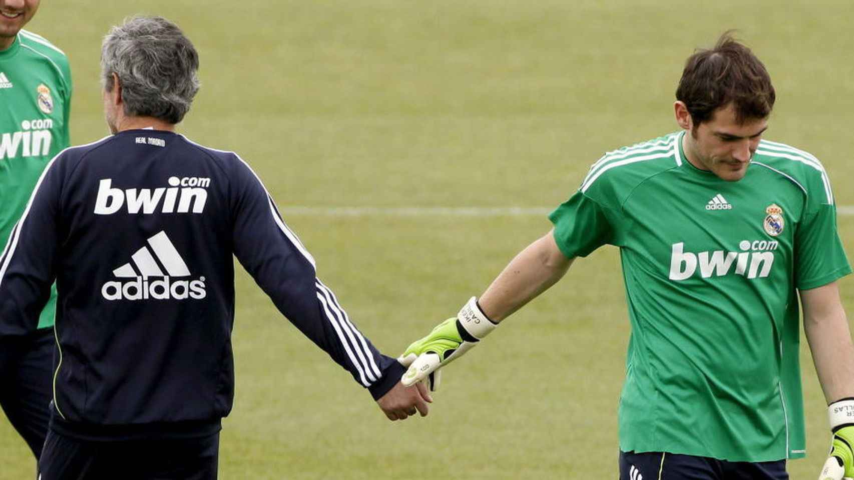 Casillas y Mourinho en un entrenamiento del Real Madrid / EFE